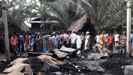 পাথরঘাটায় সৎ মেয়েকে পুড়িয়ে হত্যা পর বাবার আত্মহত্যা
