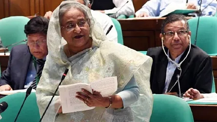 অর্থমন্ত্রী অসুস্থ্ : বাজেট বক্তৃতা পড়ে শেষ করলেন প্রধানমন্ত্রী