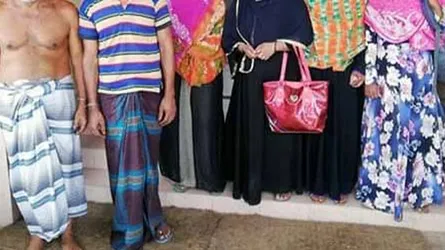 মমতার পতিতালয়ে পুলিশের হানা, ২ খদ্দেরসহ ৪ পতিতা শ্রীঘরে