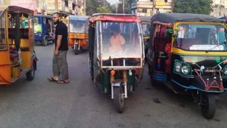 ১০ বছরের শিশুকে অটো রিক্সায় তুলে নিয়ে ধর্ষণ চেষ্টা