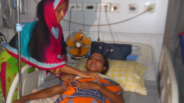 বড় জা’র দেয়া মরিচ মেশানো গরম পানিতে দগ্ধ সাবিনা