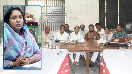 আওয়ামী লীগের সভায় তুলকালাম পরিস্থিতি