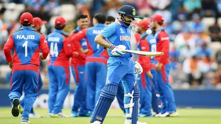 আফগানদের সামনে অসহায় ভারতীয় ব্যাটিং