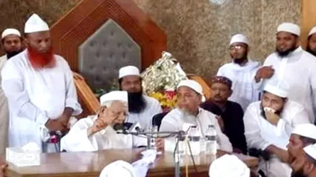 মেয়েদের মেয়ে শিক্ষকের কাছে পড়ালে নারীঘটিত অপরাধ কমে যাবে : আল্লামা শফী