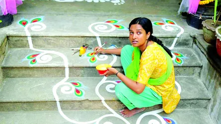 ফিল্ম সিটিতে রিকশা গার্ল নভেরা