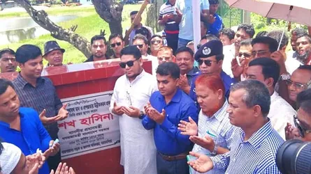 হালুয়াঘাটে বহুল প্রতীক্ষিত রাস্তার সংস্কার কাজের উদ্বোধন