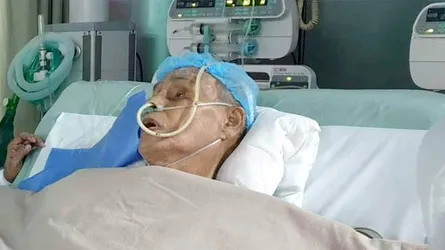 আধো ঘুমে এরশাদ