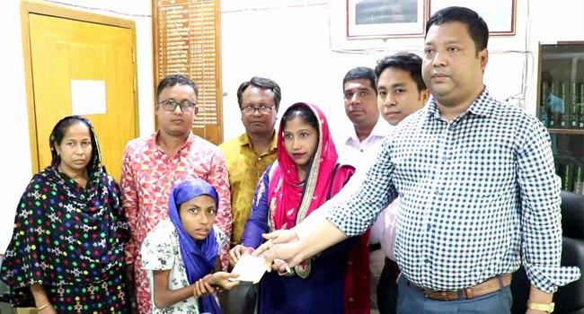নয়া দিগন্তে সংবাদ প্রকাশের পর শরীরে রড বহনকারী কোহিনুরের চিকিৎসা শুরু