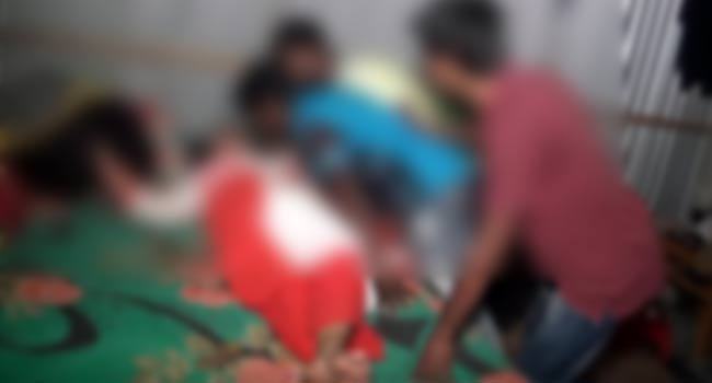 ৩ বাস শ্রমিক পালাক্রমে ধর্ষণ করলো বন্ধুর প্রেমিকাকে
