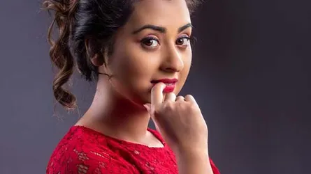 শাকিব খানের ছবি থেকে বুবলী বাদ