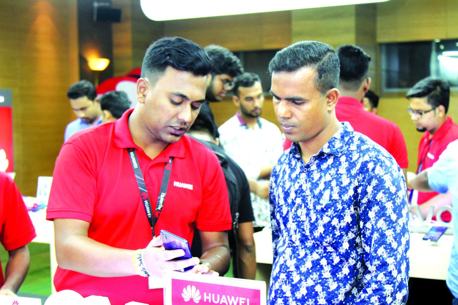 রাজধানীতে স্মার্টফোন ও ট্যাব মেলা