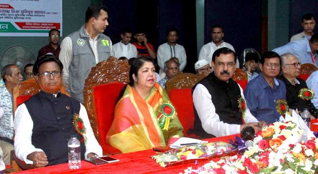 ‘স্বাধীনতার প্রকৃত ইতিহাস নতুন প্রজন্মকে জানান’