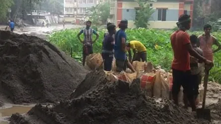 অস্তিত্বের শেষটুকুও হারাচ্ছে ঝিলটুলীর ঝিল