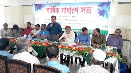 ‘তেল মারা’ সাংবাদিকদের কারণে গণমাধ্যমের করুণ দশা : গাজী
