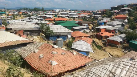 স্থানীয়দের কাছে ‘বিষফোড়া’ রোহিঙ্গারা