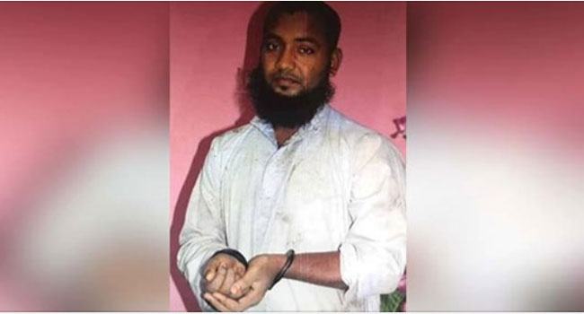 মাদরাসা ছাত্রীকে ধর্ষণচেষ্টা, শিক্ষক গ্রেফতার