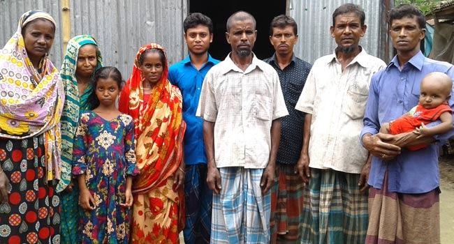 এক বাড়িতে ১১ জন বাক প্রতিবন্ধী, এলাকাবাসীর কাছে ‘আব্রাদের বাড়ি’