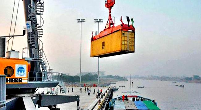 দুর্নীতিতে ডুবছে পানগাঁও বন্দর