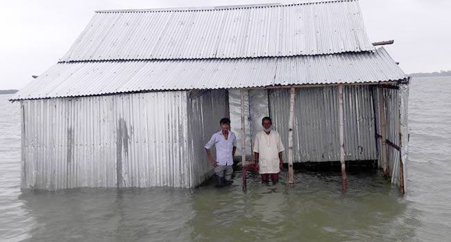 ‘চুলাত ফানি হের লাইগা ভাত রান্দা বন্ধ’