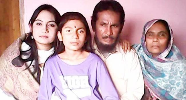 স্ত্রীকে কুপিয়ে হত্যার পর স্বামীর আত্মহত্যা