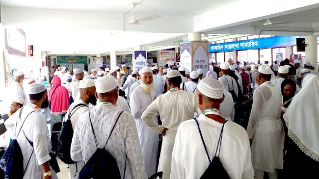 হাজীদের দুর্ভোগ কমাচ্ছে ‘রোড টু মক্কা’