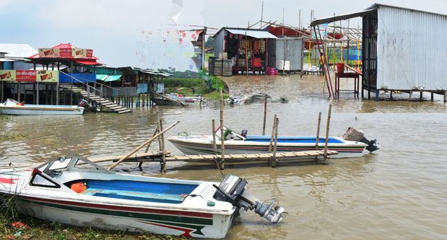 ডুবছে মিনি কক্সবাজার মৈনট ঘাটসহ দোহার-নবাবগঞ্জের নিম্মাঞ্চল