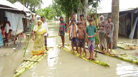 ফরিদপুরে বন্যায় নতুন নতুন এলাকা প্লাবিত হচ্ছে