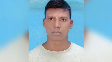 সেচ প্রকল্পের ঝুলন্ত তারে বিদ্যুৎস্পৃষ্ট হয়ে জেলের মৃত্যু