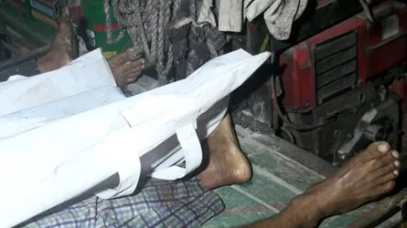 নারায়ণগঞ্জে সড়ক দুর্ঘটনায় নিহত ৩