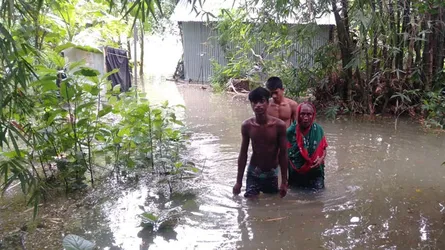 হোসেনপুরে ব্রহ্মপুত্রের পানিতে নিম্নাঞ্চল প্লাবিত, পানিবন্দি কয়েক হাজার মানুষ