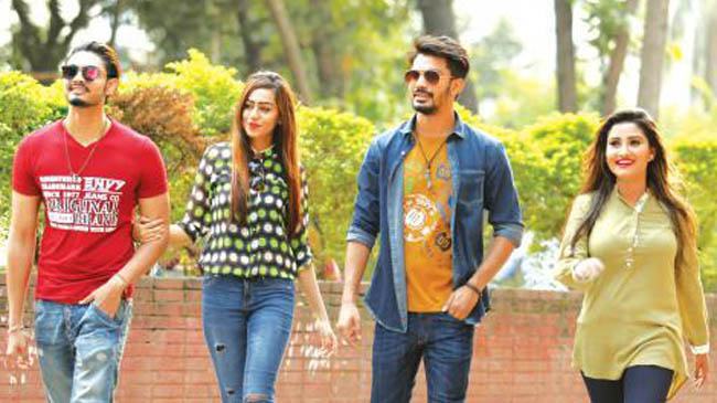 চাকরির জন্য যেসব দক্ষতায় পিছিয়ে তরুণরা