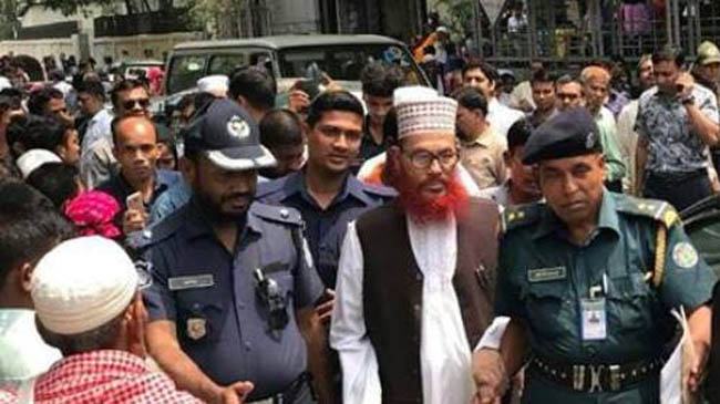 আল্লামা সাঈদীকে দেখতে আদালতে উৎসুক জনতার ভিড়
