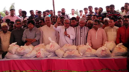 ২৯ তারিখ রাতের সরকার রাস্তার মাঝখান দিয়ে হাঁটছে : নজরুল ইসলাম খান
