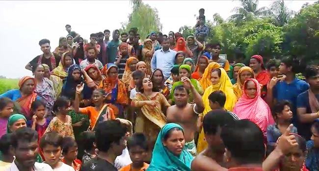 মসজিদ ফান্ডের টাকা আত্মসাৎ নিয়ে ৩ শতাধিক টেটা-বল্লম নিয়ে সংঘর্ষে ২ গ্রুপ