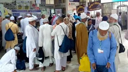 কালো তালিকায় ৬ হজ এজেন্সী