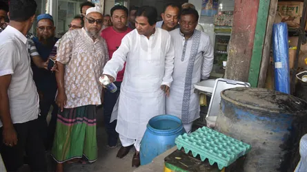 দোহারে মশক নিধন কার্যক্রমে ঢাকা জেলা পরিষদের চেয়ারম্যান