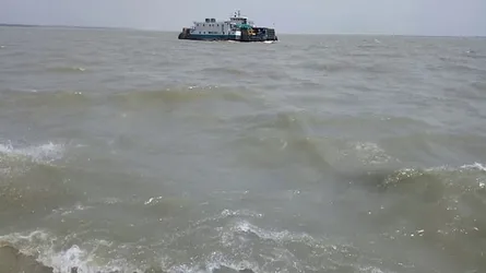 নাব্যতা ফেরানোর নামে নদীতে হাজার হাজার কোটি টাকা