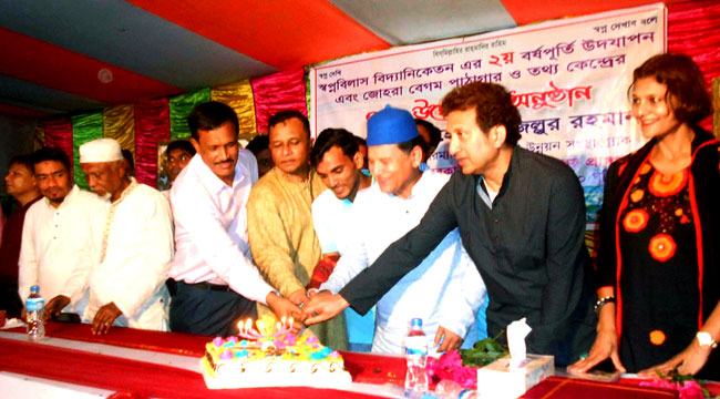আগামীর বাংলাদেশ হবে যোগ্য মানুষের : ড. হোসেন জিল্লুর