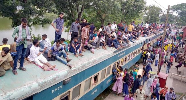 কর্মস্থলে ফেরা মানুষদের দুর্ভোগ চরমে