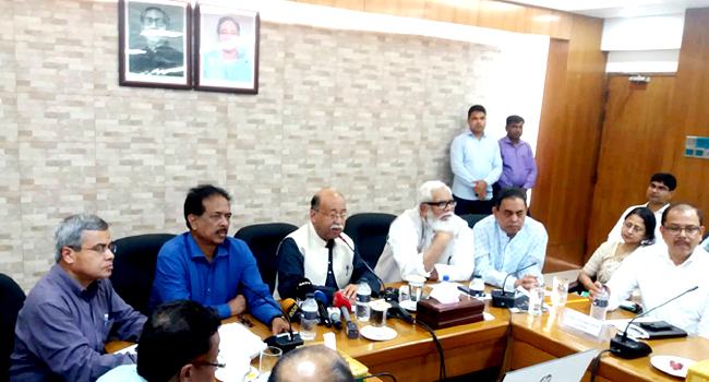 ট্যানারি মালিকদের কাছে চামড়া বিক্রি করবেন আড়তদাররা