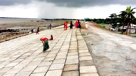 উপকূল সুরক্ষায় ৬৪২ কিলোমিটার সুপার ডাইক নিমার্ণের উদ্যোগ