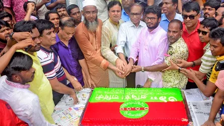 বগুড়ায় বর্ণাঢ্য আয়োজনে স্বেচ্ছাসেবকদলের প্রতিষ্ঠা বার্ষিকী পালন