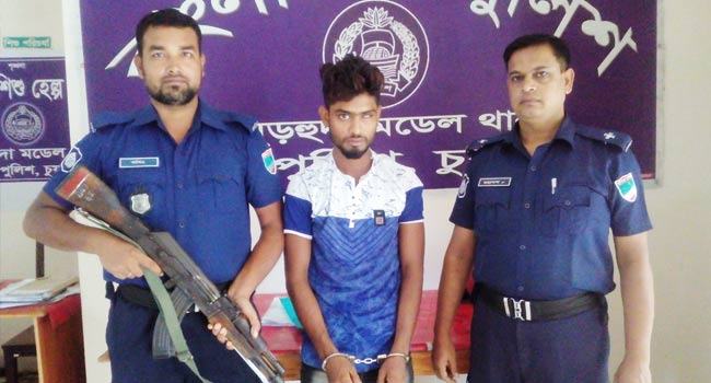 নিজ বাড়ীতে ধর্ষণের শিকার ৩য় শ্রেণীর ছাত্রী