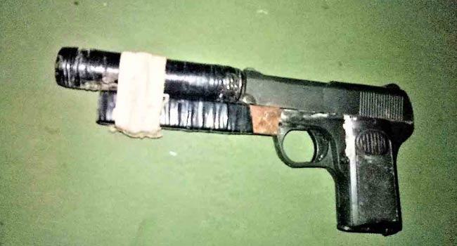 রামগড়ে সেনা অভিযানে অবৈধ অস্ত্র উদ্ধার