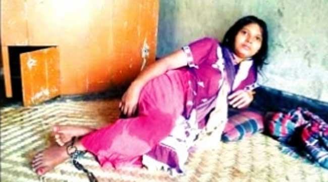 শিকলবন্দী মেয়েটি যখন বাবা-মায়ের বোঝা!