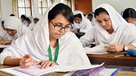 আবারো প্রশ্নবিদ্ধ পাবলিক পরীক্ষার খাতা মূল্যায়ন