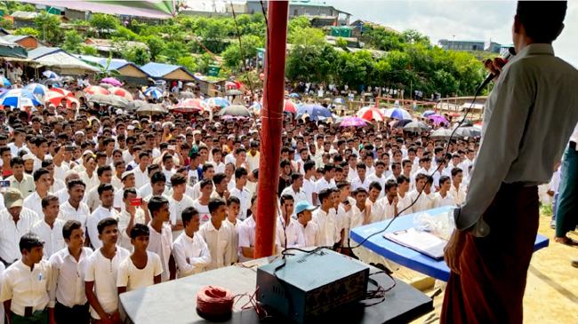 গণহত্যা দিবসে স্বদেশে ফেরার আকুতি রোহিঙ্গাদের