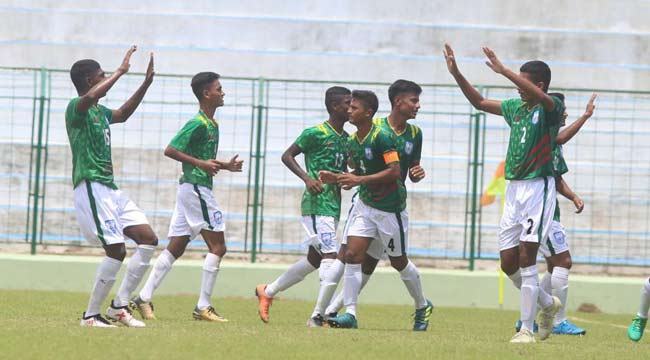 লঙ্কাকে উড়িয়ে দিল বাংলার কিশোররা