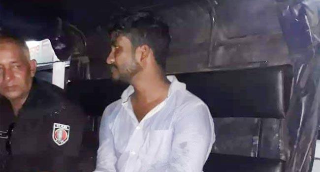 চুরি হওয়া মটর সাইকেলসহ ছাত্রলীগ নেতা আটক