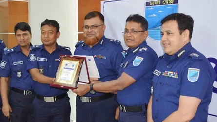 ষষ্ঠ বারের মতো ঢাকা রেঞ্জে শ্রেষ্ঠ এসপি হারুন